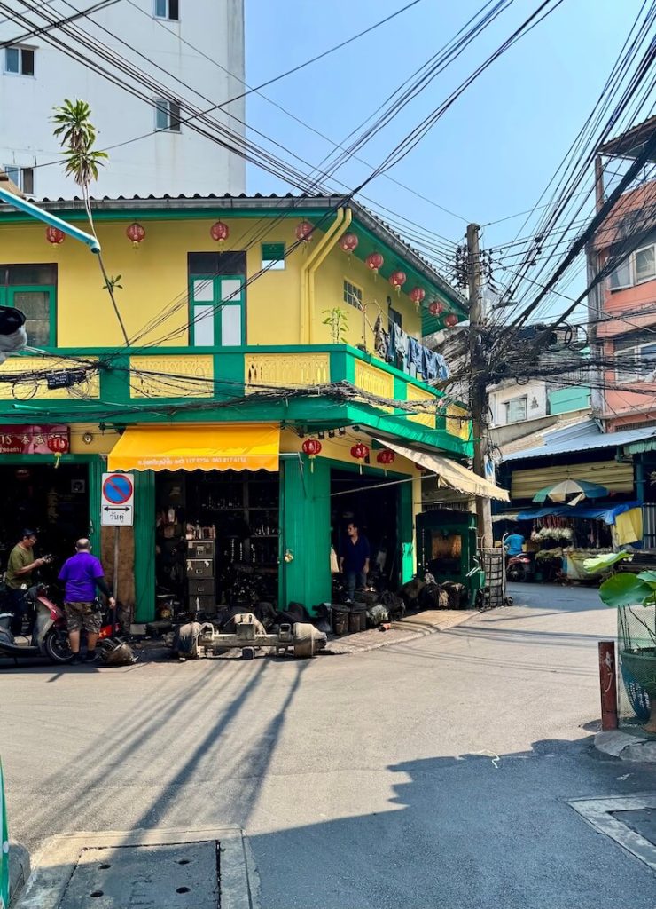 The vibrant colors and Chinese influence of Talat Noi are visible in its architecture and the small narrow roads that show it was one of the first areas of Bangkok to be settled