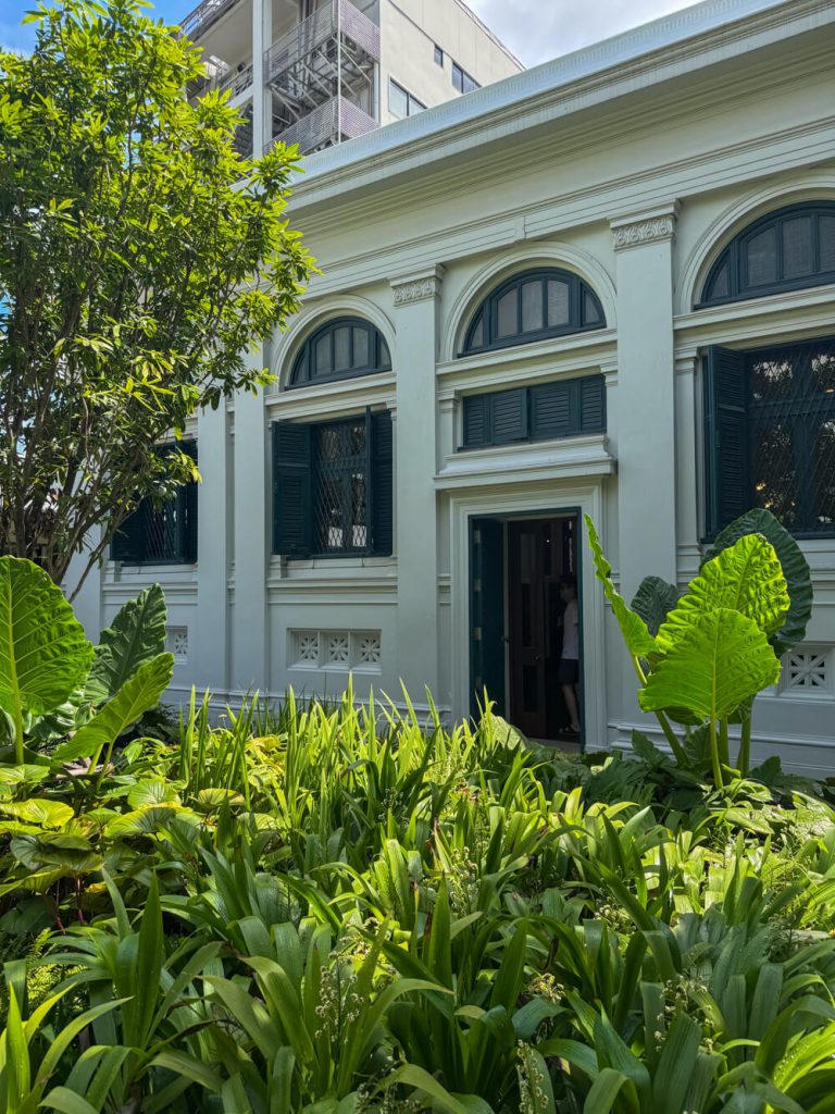 Walking up to the Neilson Hays library via the tropical courtyard