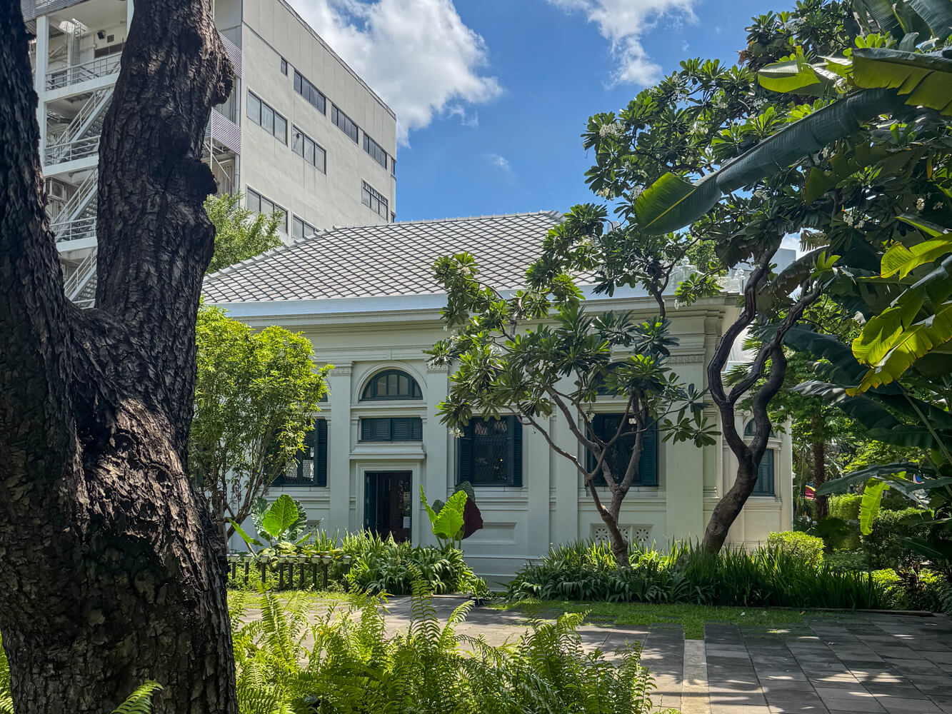 Neilson Hays library and tropical courtyard